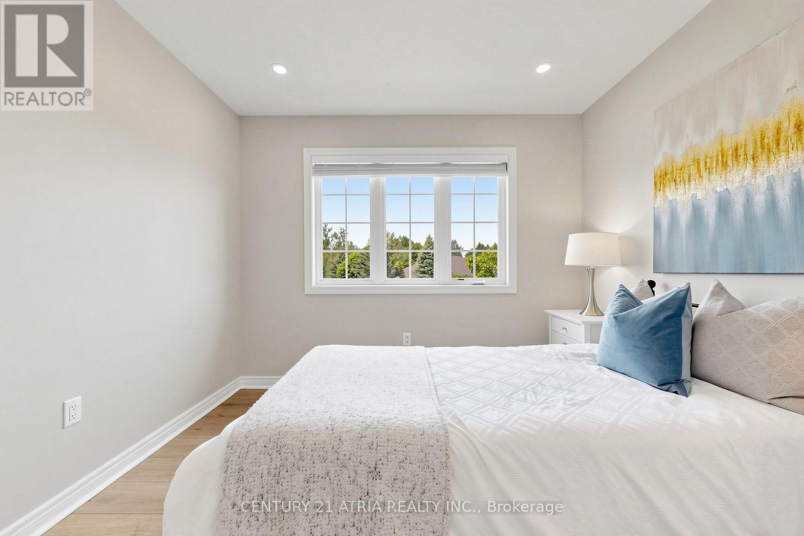 11 JEFFERY DRIVE - 33