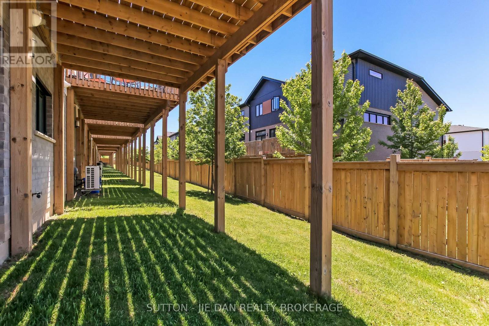 #2 819 KLEINBURG DRIVE - 2