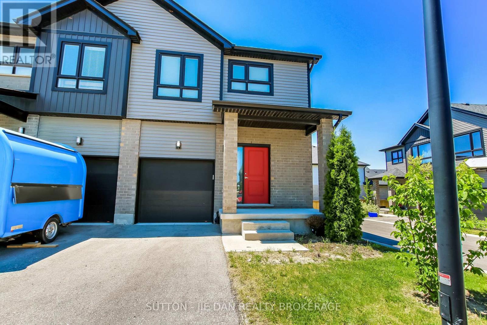 #2 819 KLEINBURG DRIVE - 24