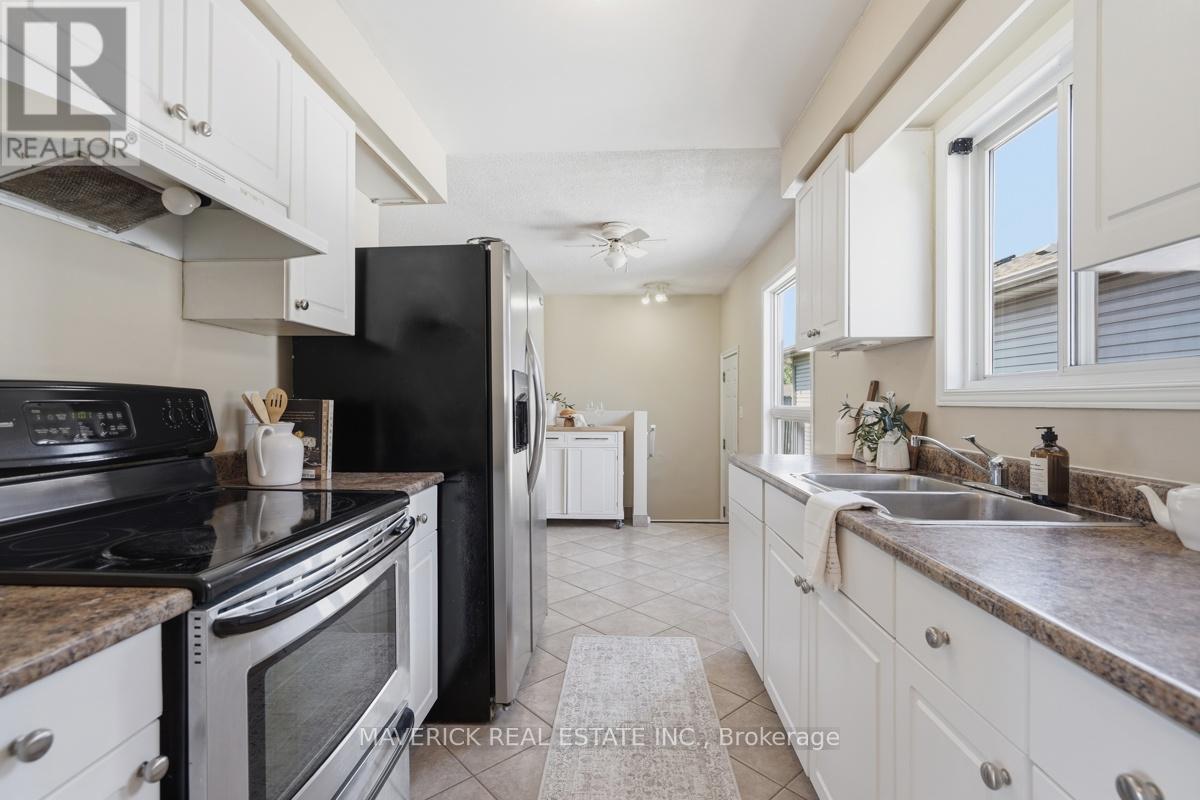 315 SIMPSON CRESCENT - 13