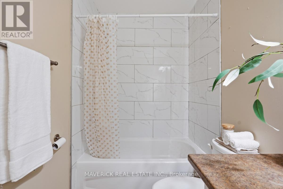 315 SIMPSON CRESCENT - 29