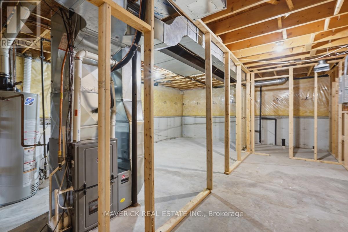 315 SIMPSON CRESCENT - 34