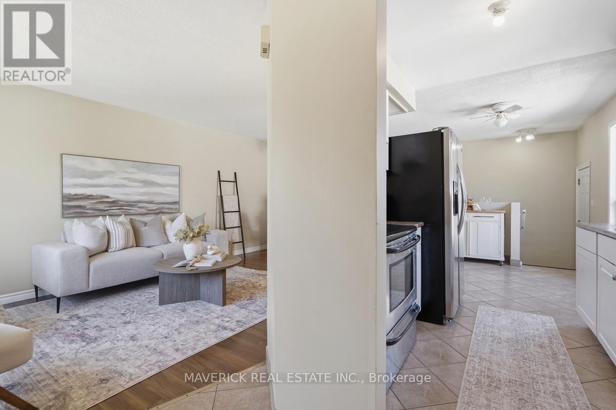 315 SIMPSON CRESCENT - 5