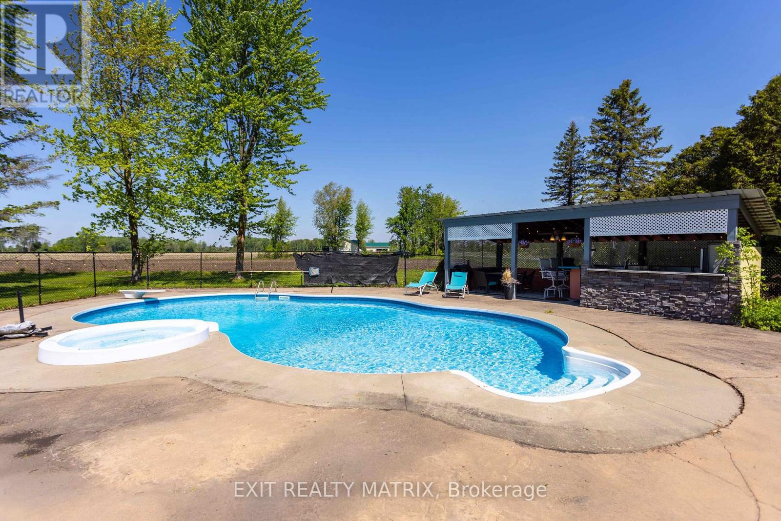 912 EADIE ROAD - 38