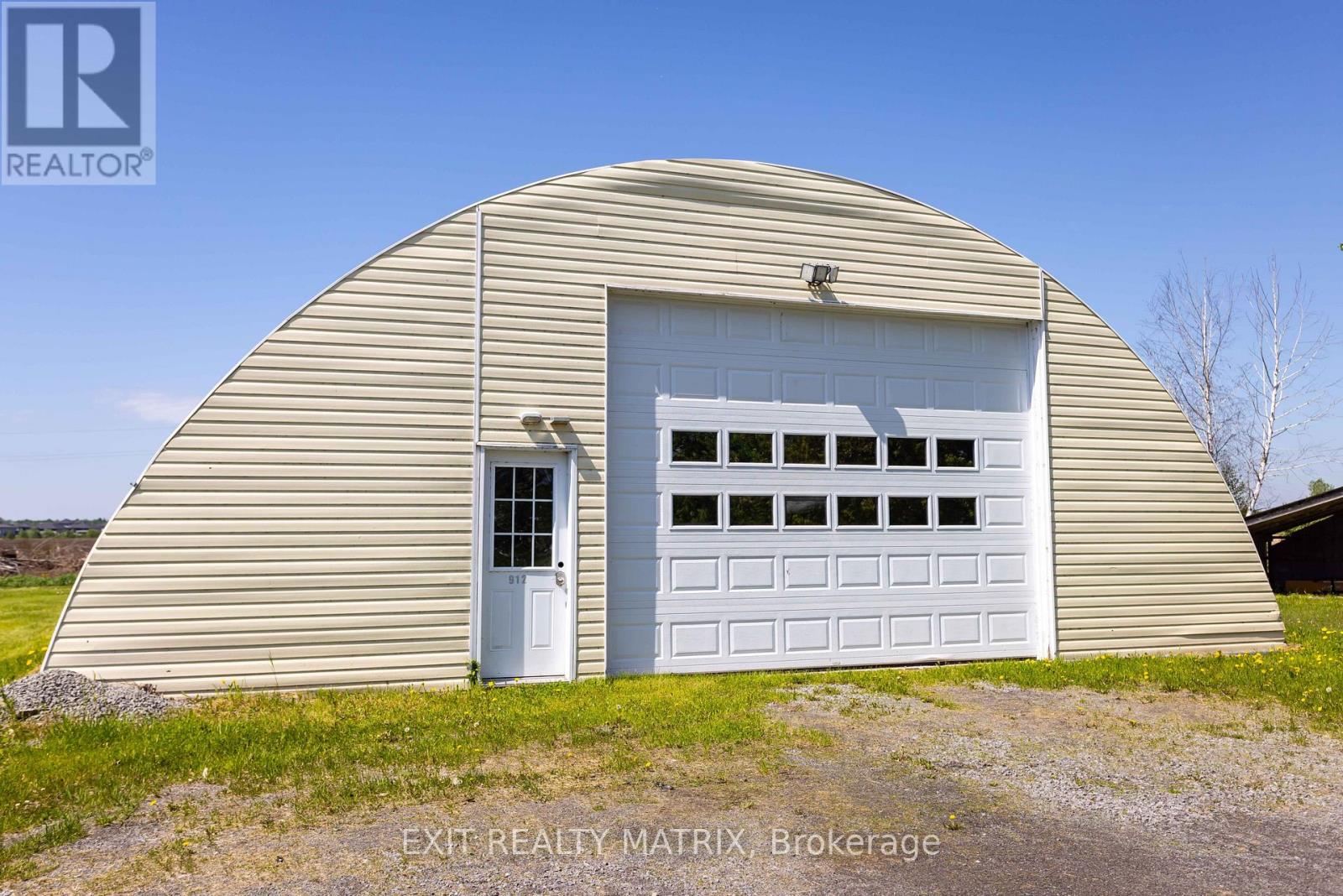 912 EADIE ROAD - 47