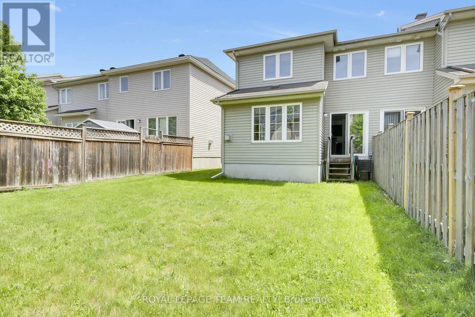 3 Bed, 3 Bath House for Sale in Ottawa – 190 SADDLESMITH CIRCLE, Ottawa – MLS# X13240326 - Image 5