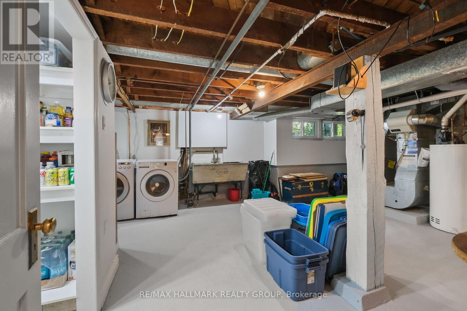 20 FERN AVENUE - 21