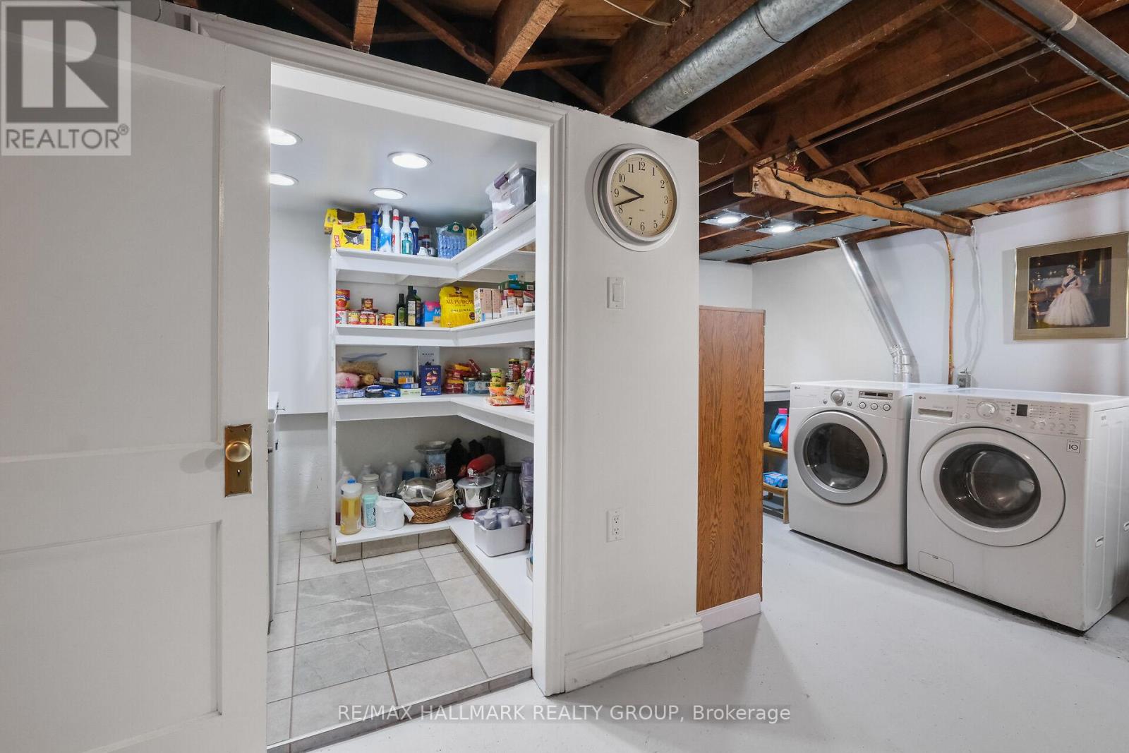 20 FERN AVENUE - 24
