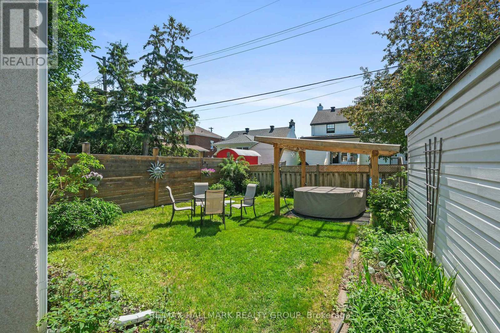 20 FERN AVENUE - 26