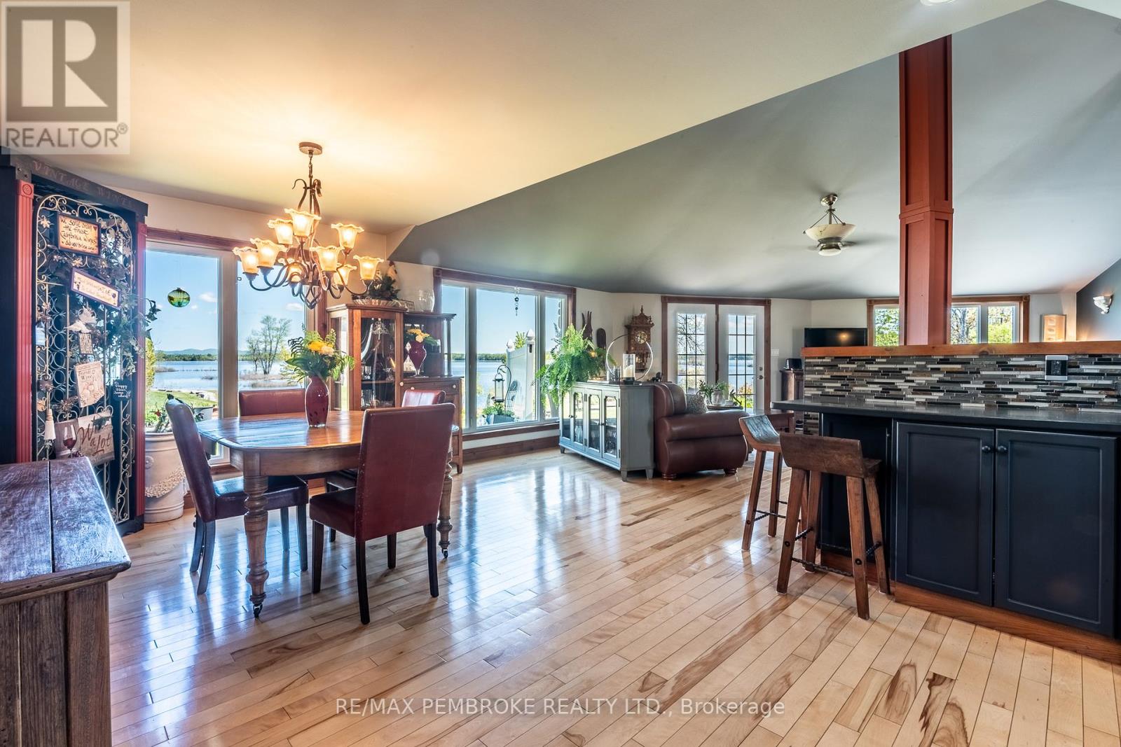 11 FAIRWAY DRIVE - 26