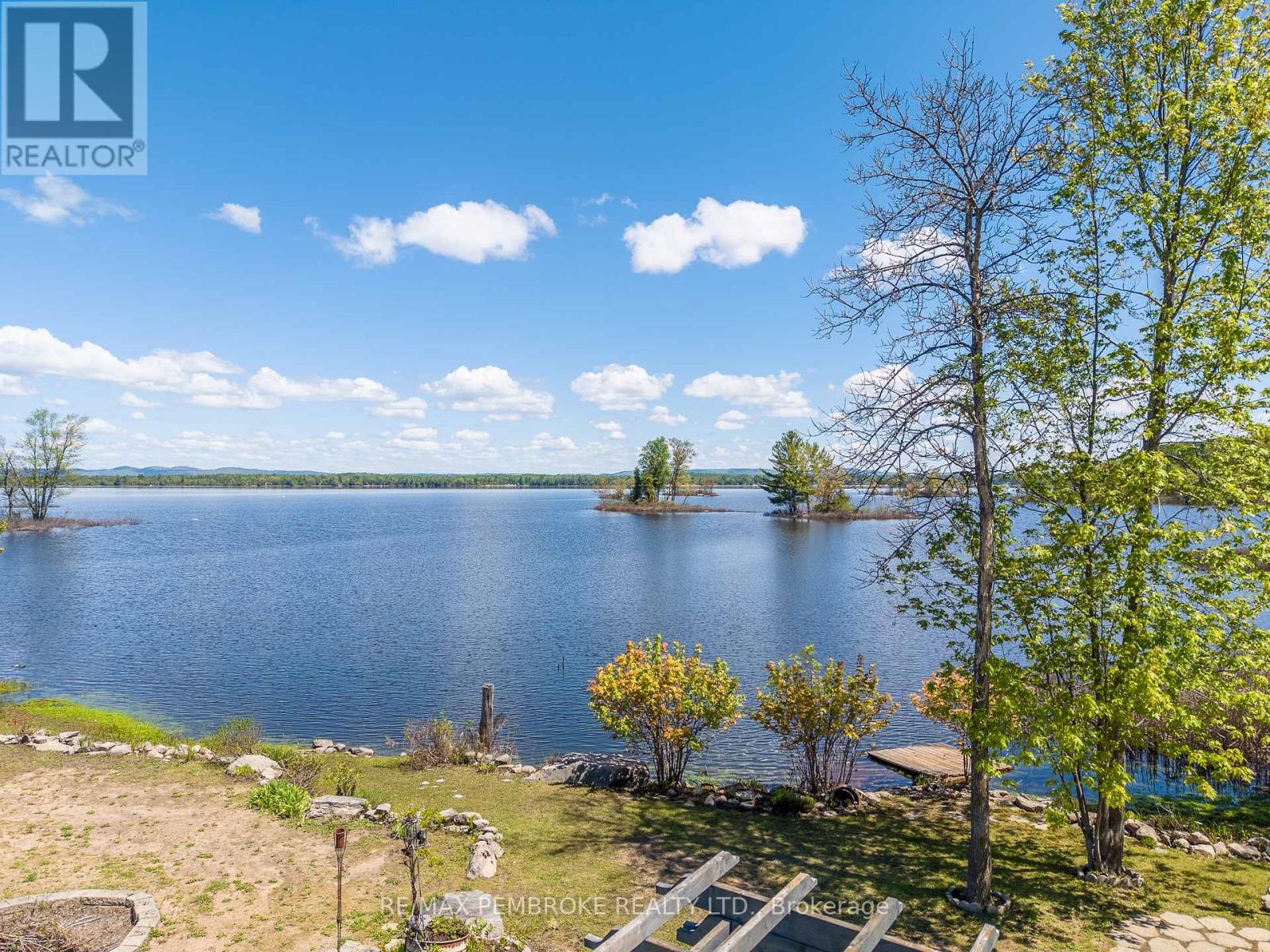 11 FAIRWAY DRIVE - 47
