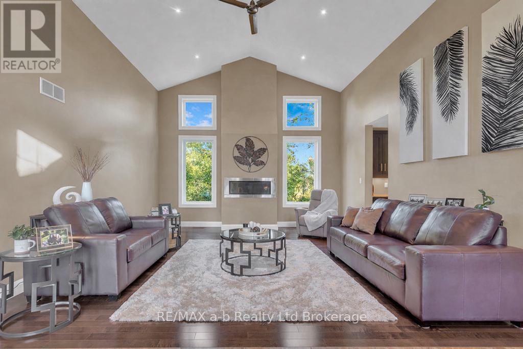 9442 RICHMOND ROAD - Image 13