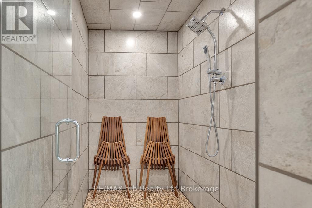 9442 RICHMOND ROAD - Image 31