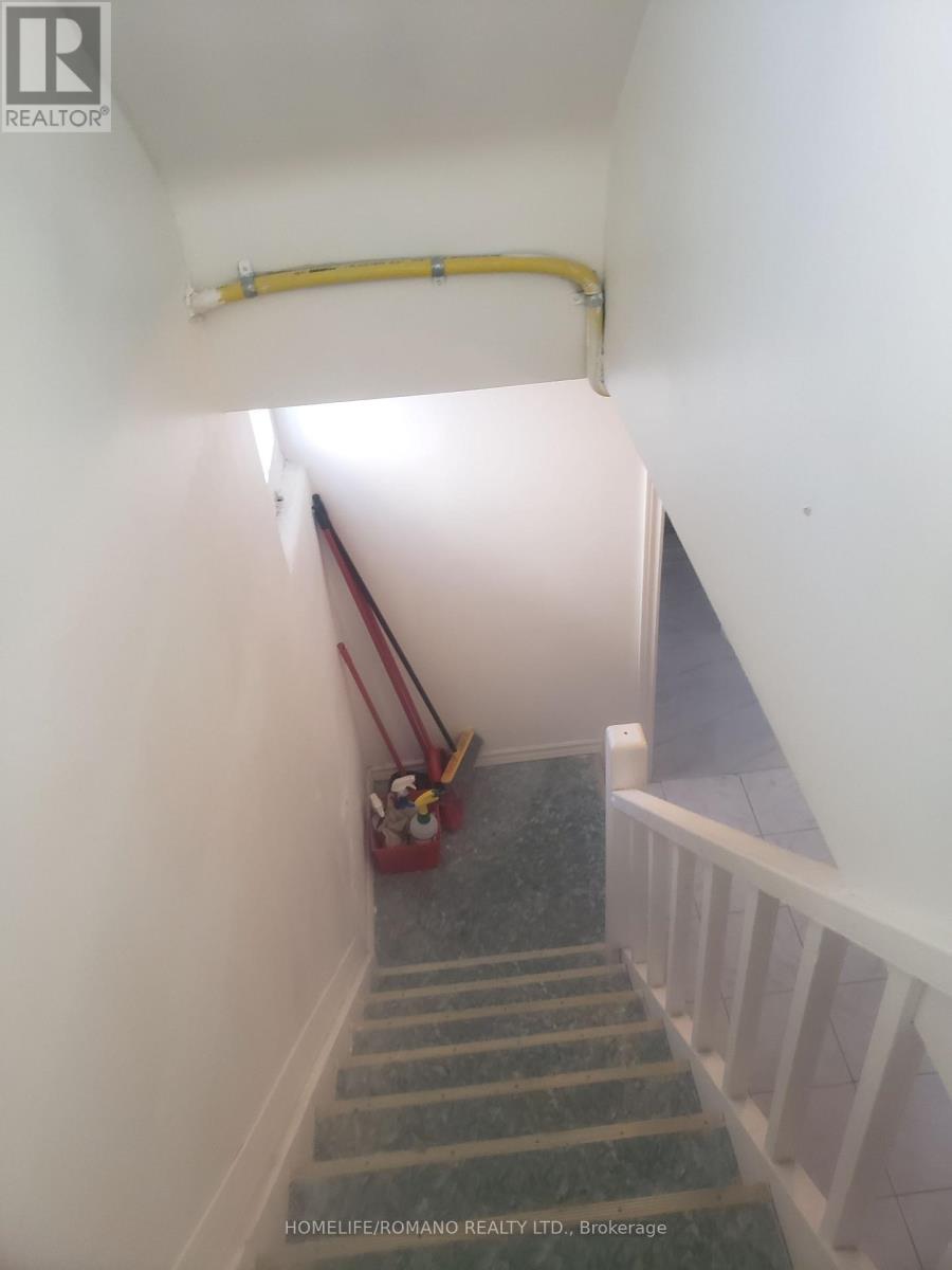 67 BEECHBOROUGH AVENUE - 9