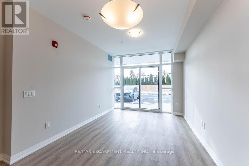 #104 120 SPRINGVALLEY CRESCENT - 7