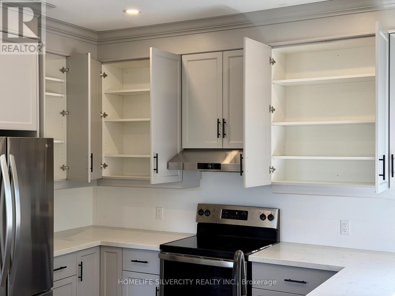 612 OWEN SOUND STREET - 11