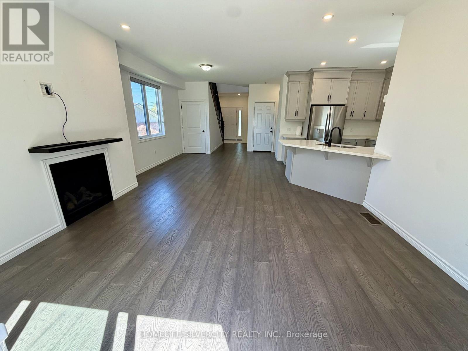 612 OWEN SOUND STREET - 22