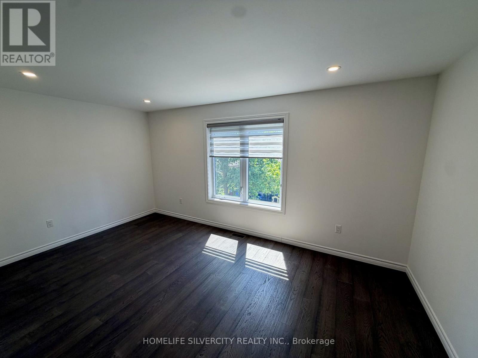 612 OWEN SOUND STREET - 41