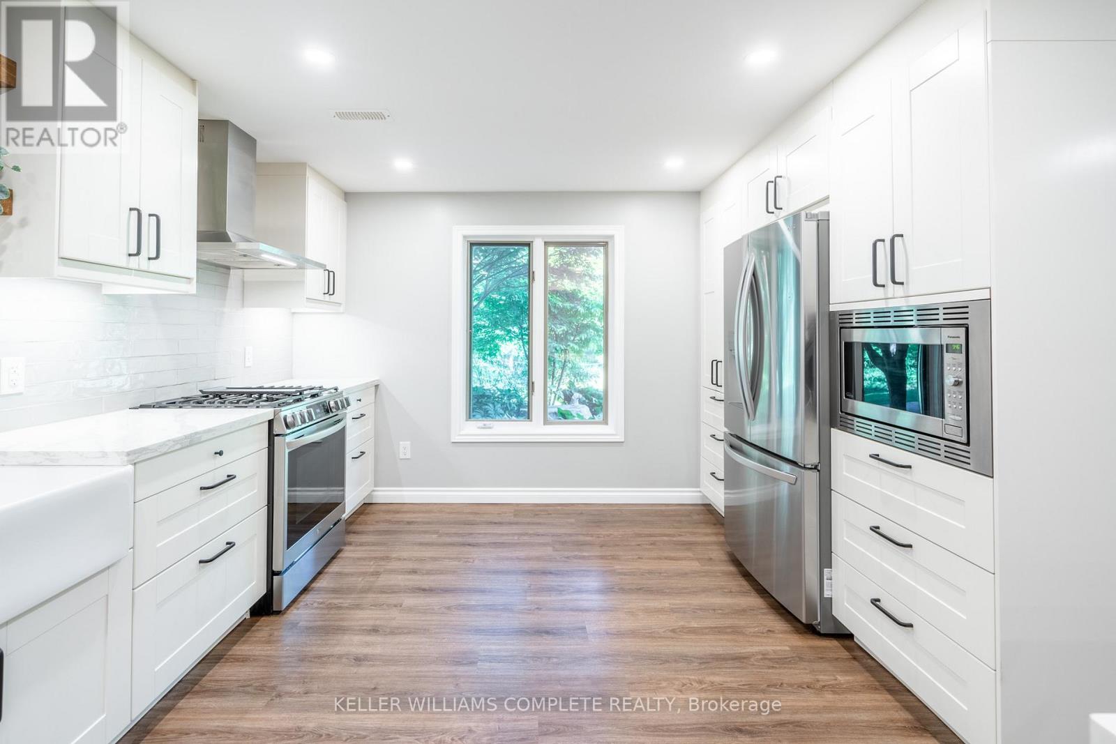 18 WESTIE ROAD - 37