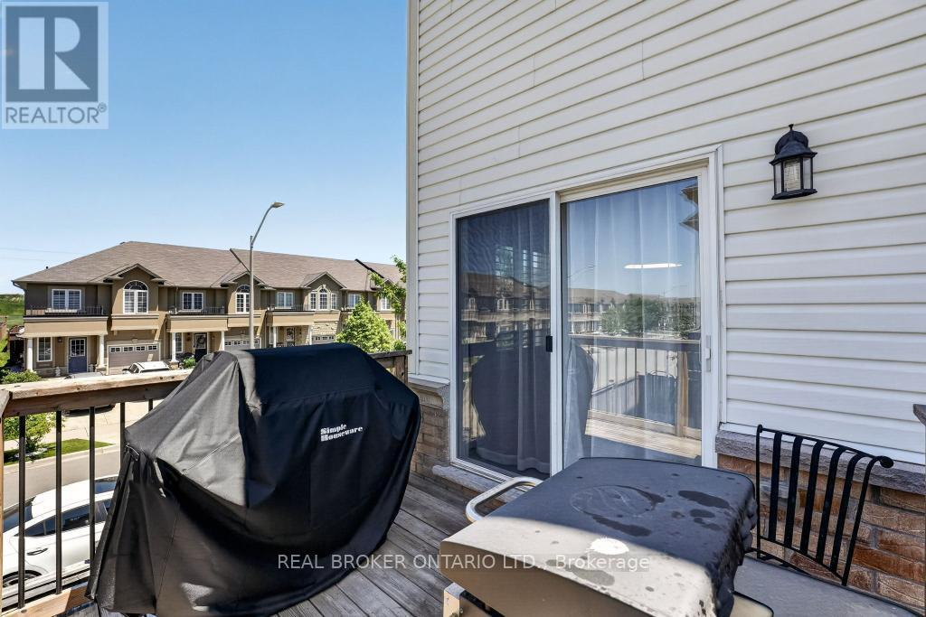 2 KENRIDGE TERRACE - 32