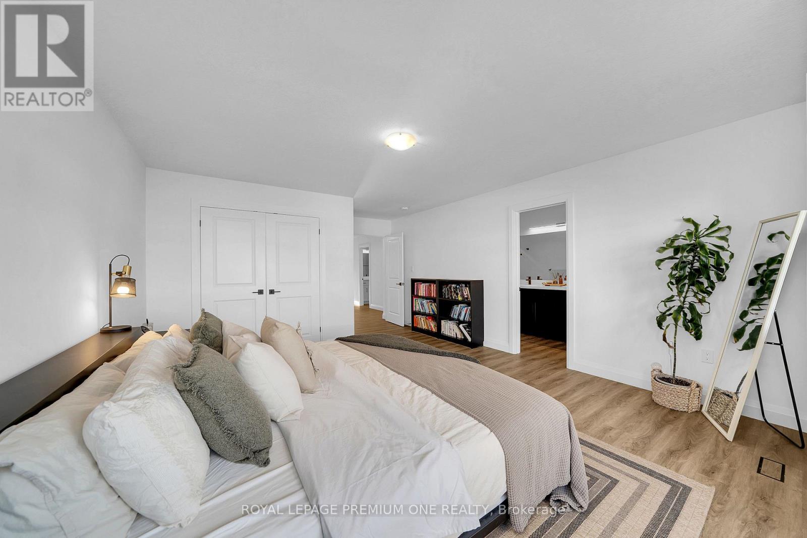 207 SCHMIDT DRIVE - 16