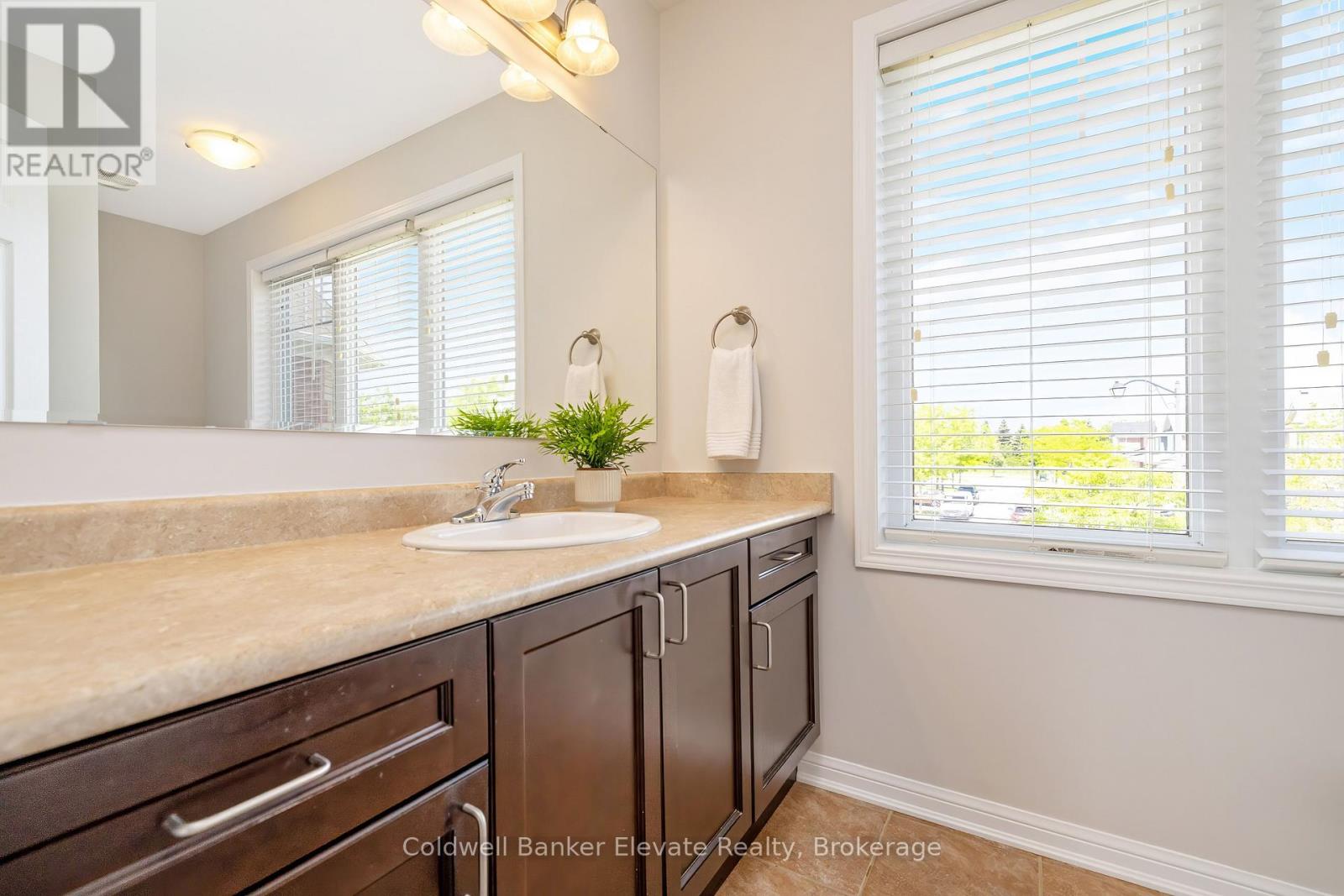 963 MCTRACH CRESCENT - 21