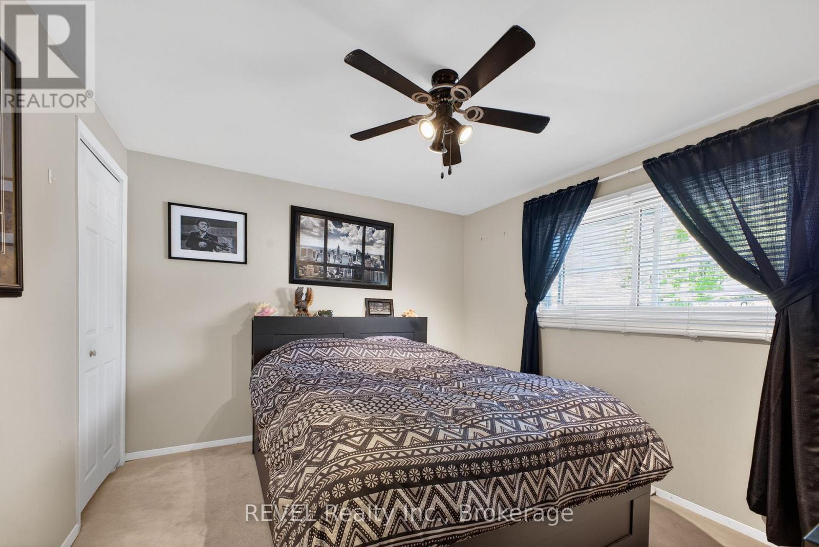 9 REXLEIGH CRESCENT - 23