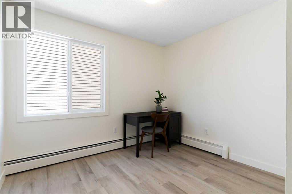 #21 2414 14A Street SW - 19