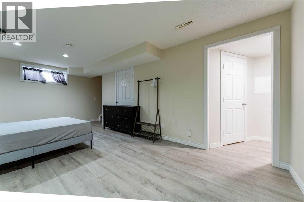 142 Bridlewood Manor SW - 35