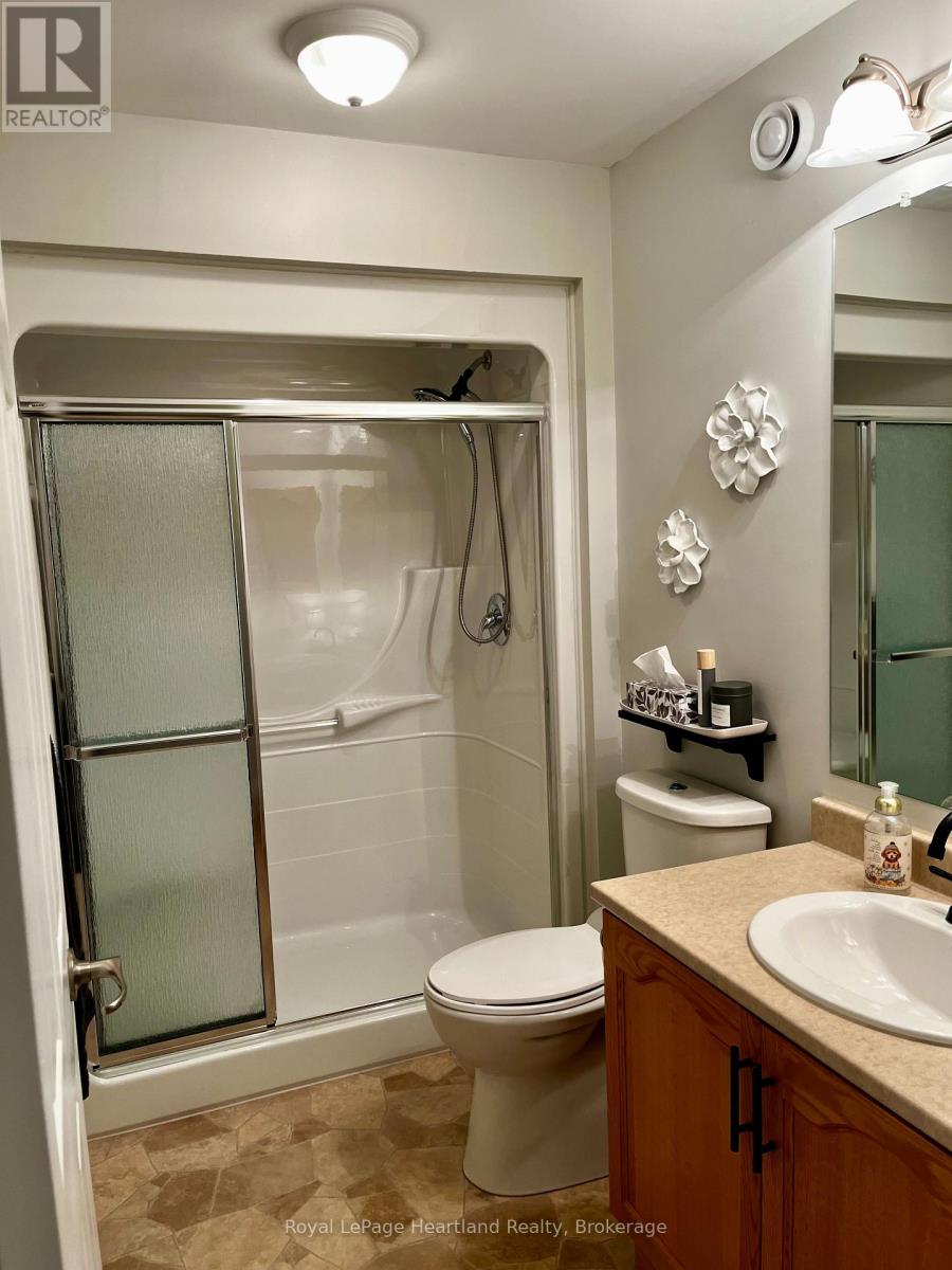 459 RICHARD CRESCENT - 10