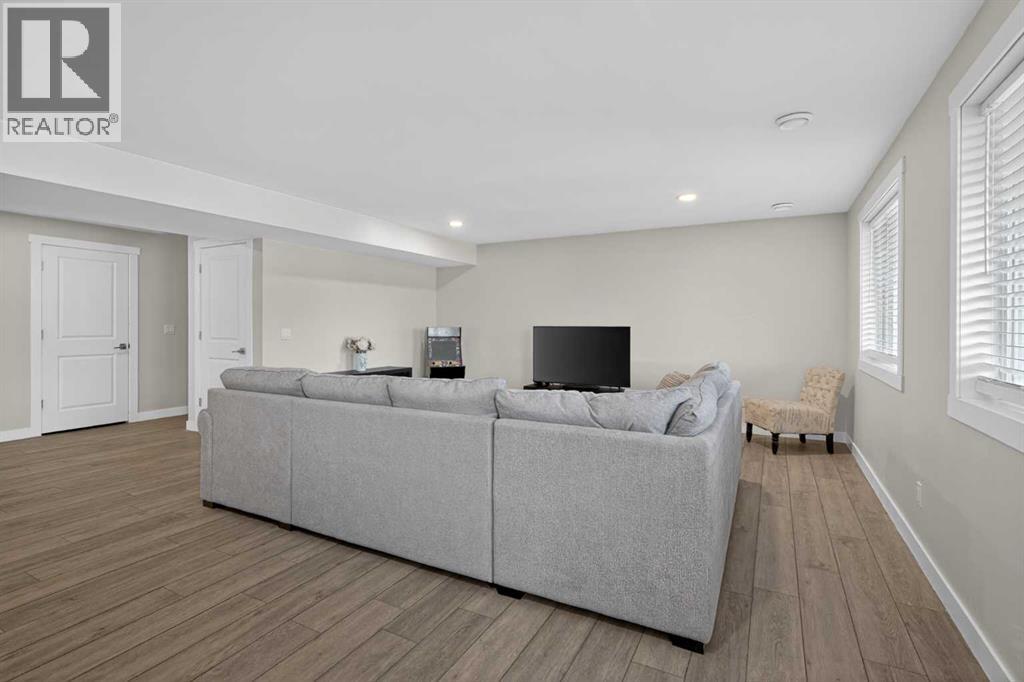 42 Baysprings Way SW - 28