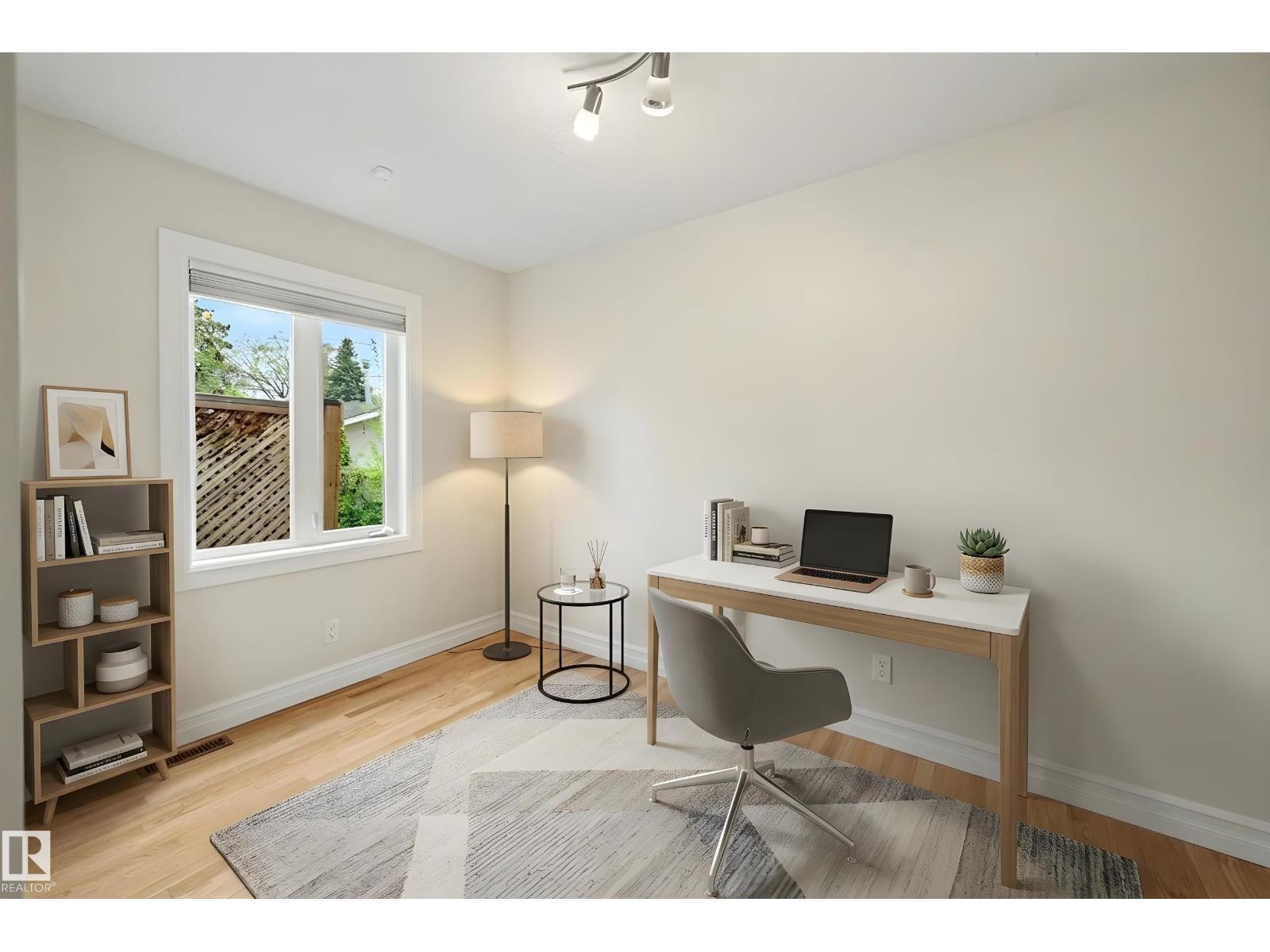11539 141 ST NW - 10