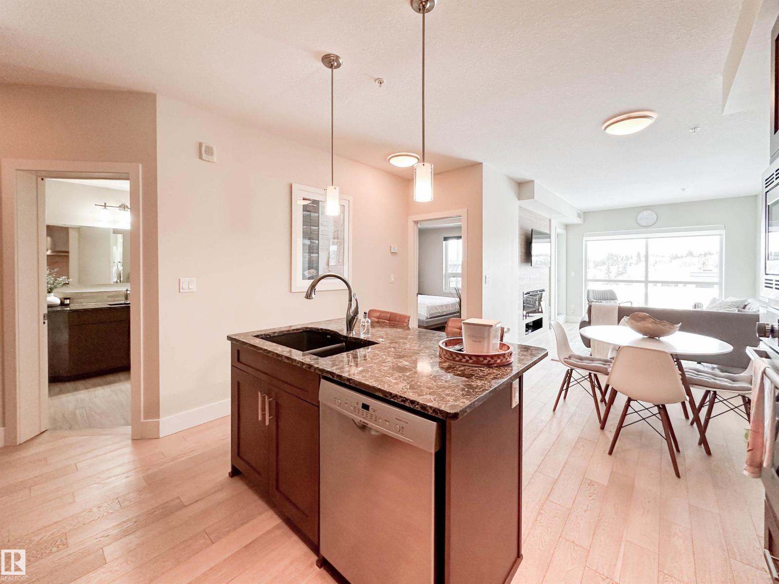 #718 200 BELLEROSE DR - 8