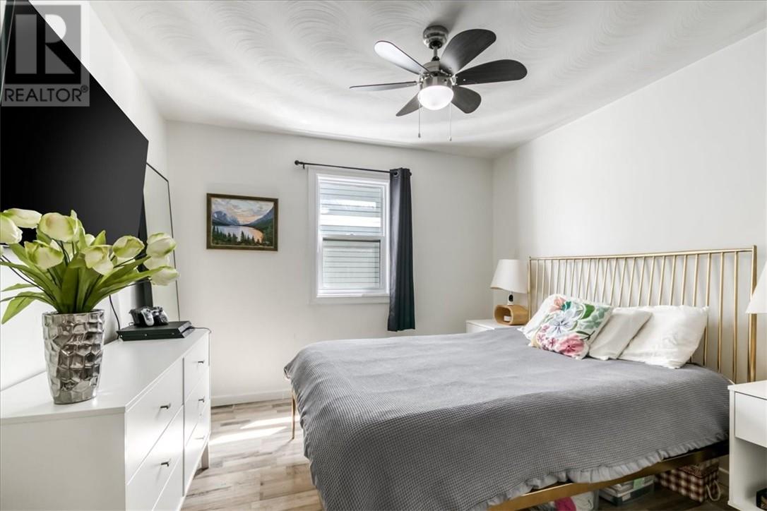 1251 Notre Dame Avenue - 18