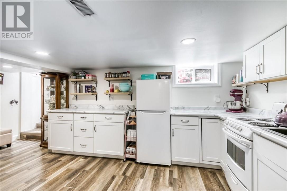 1251 Notre Dame Avenue - 25