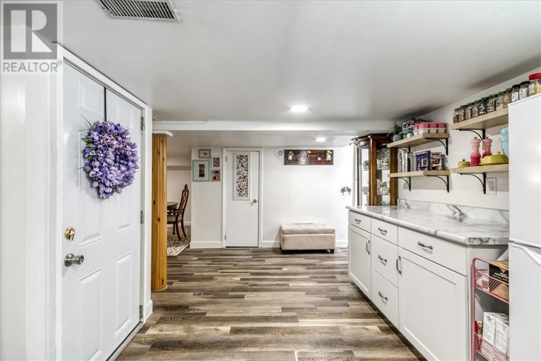 1251 Notre Dame Avenue - 26