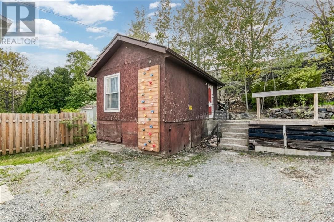 1251 Notre Dame Avenue - 8