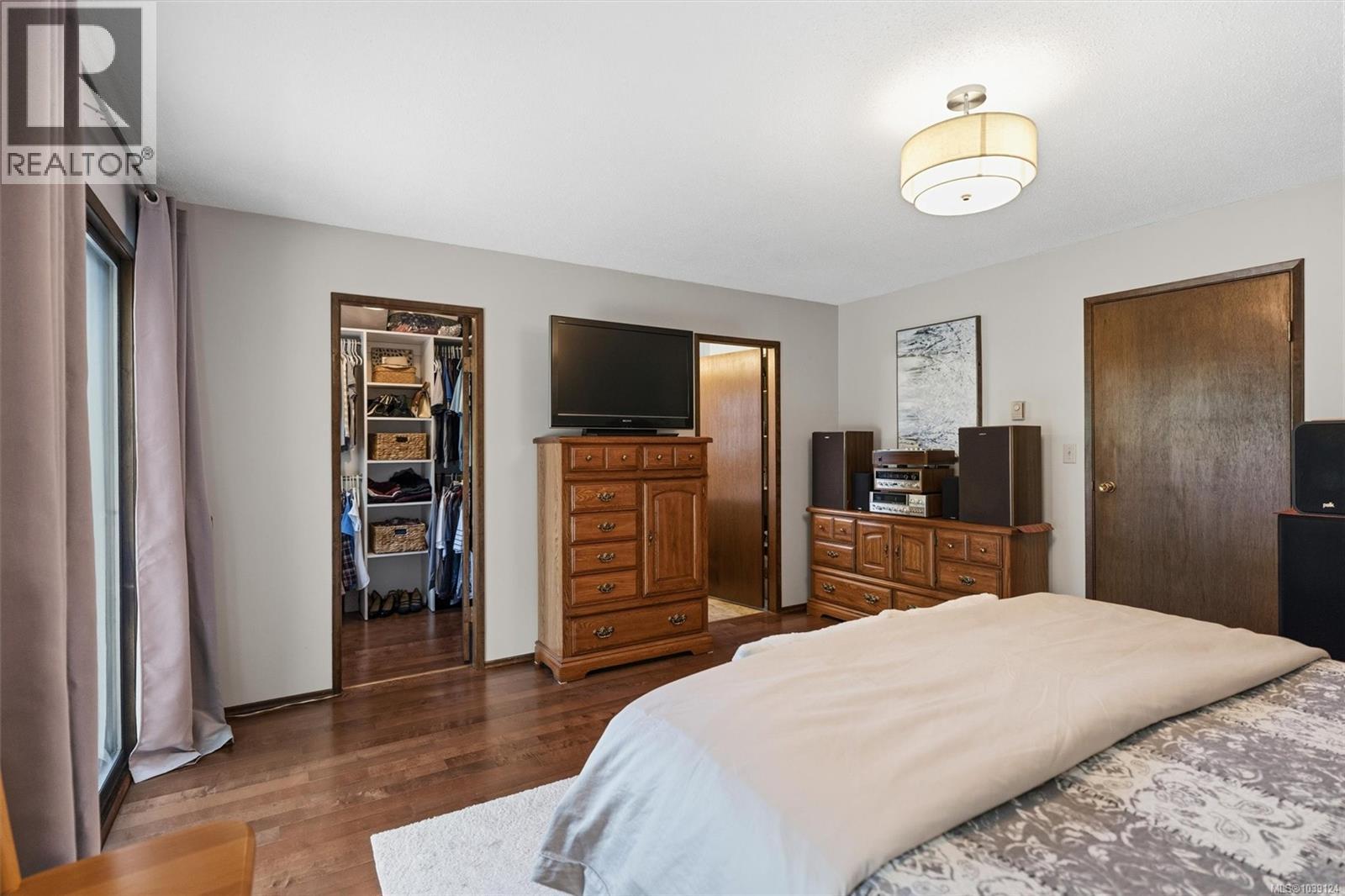 907 Woodhall Dr - 19