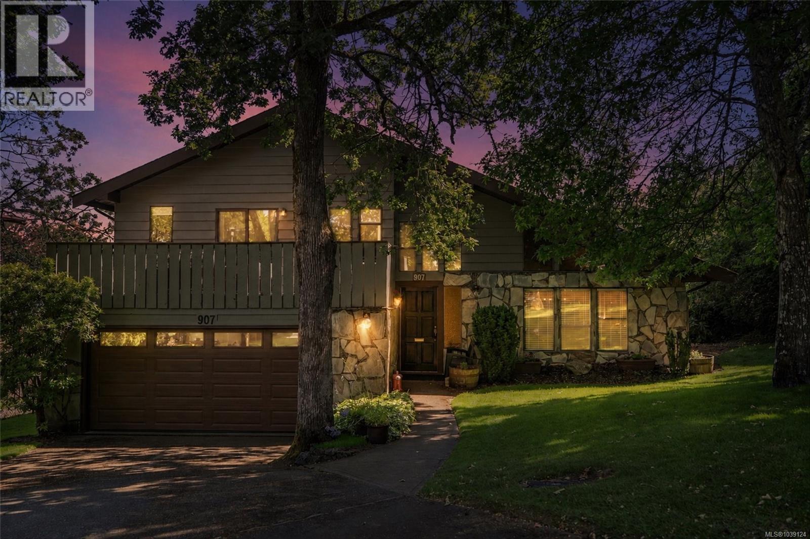 907 Woodhall Dr - 3