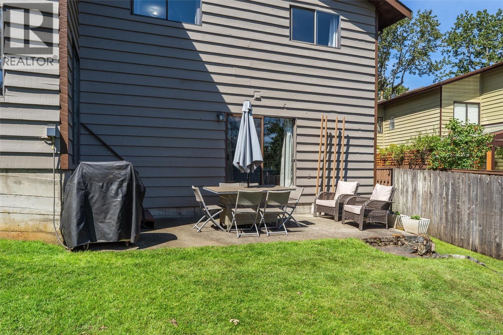 907 Woodhall Dr - 37