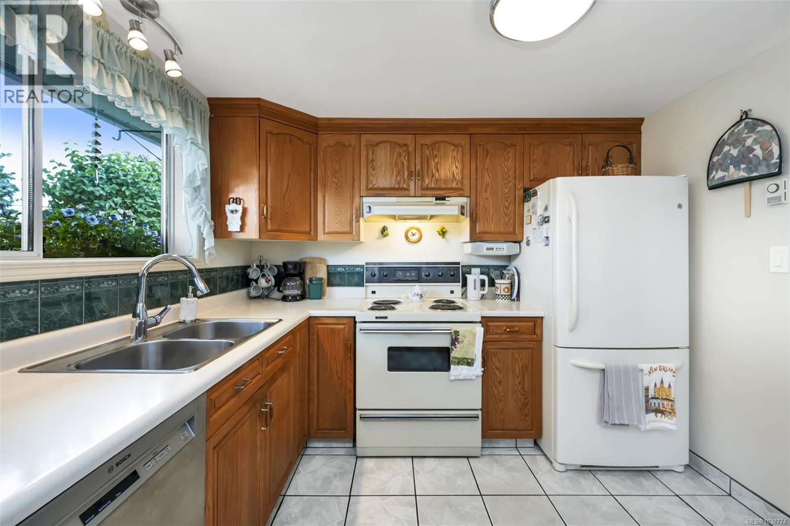 #1 10001 Fifth St - 3