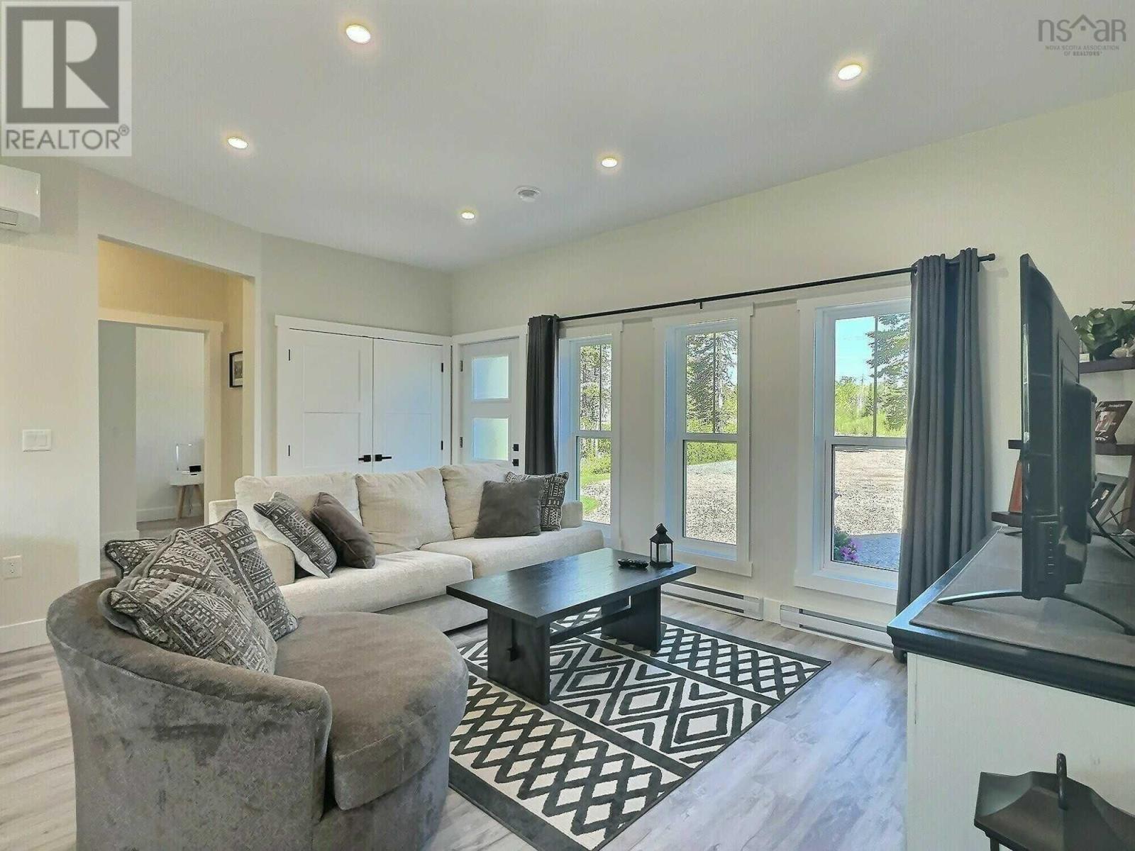 94 Tyler Avenue - 5