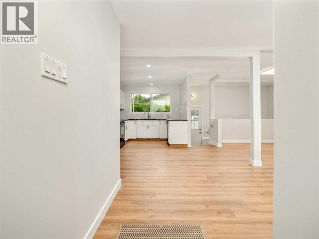 1209 31A Street S - 3