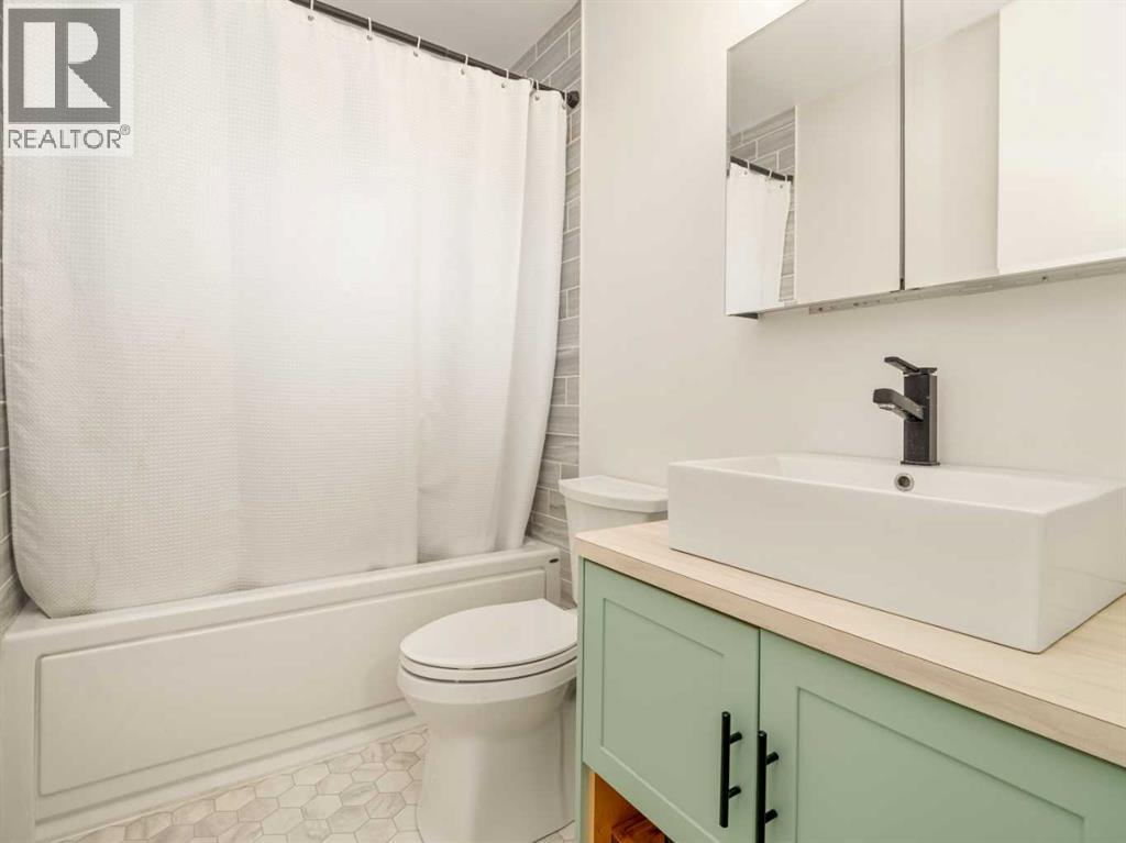 1209 31A Street S - 21
