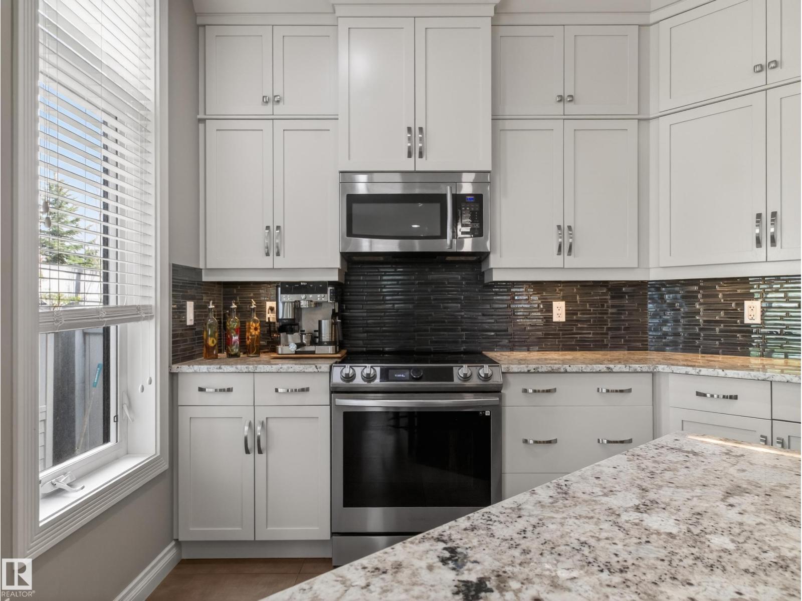 102 Lacombe DR — photo 10