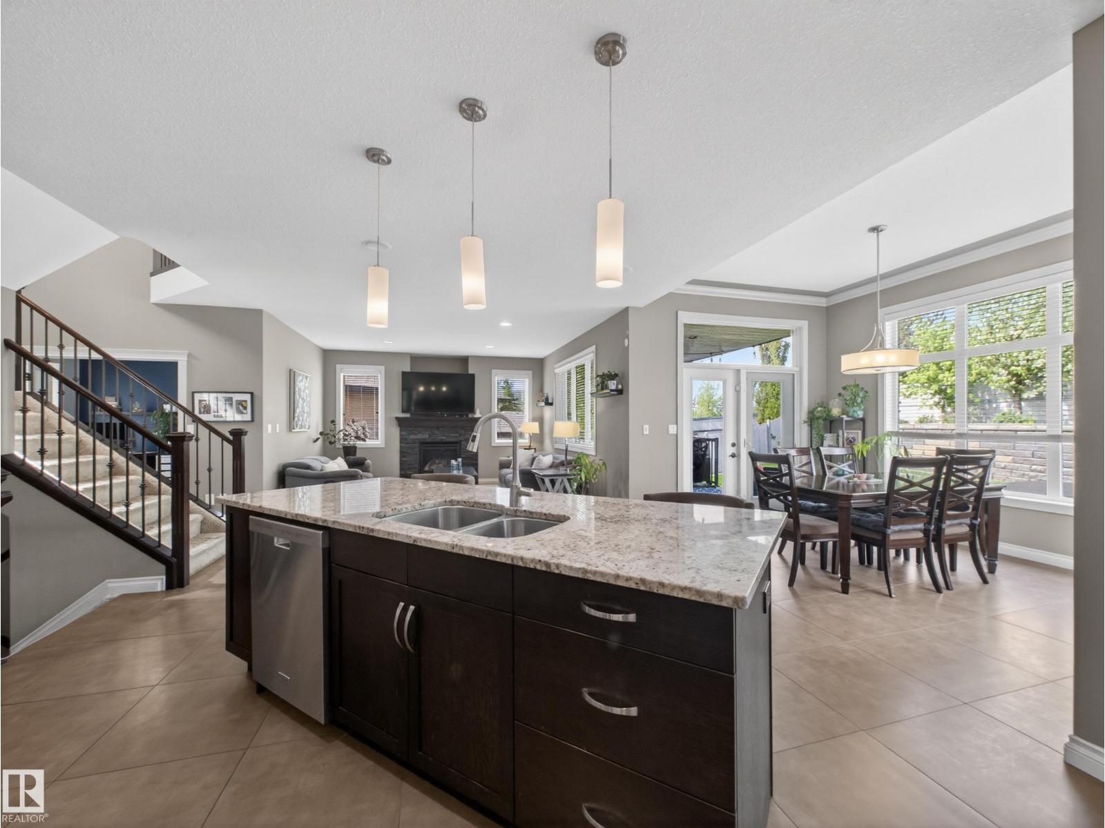 102 Lacombe DR — photo 14