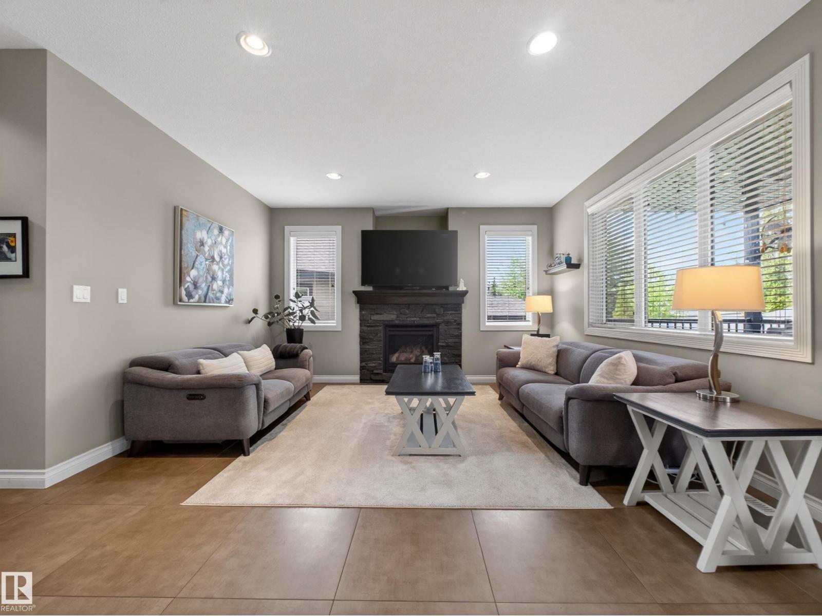 102 Lacombe DR — photo 19