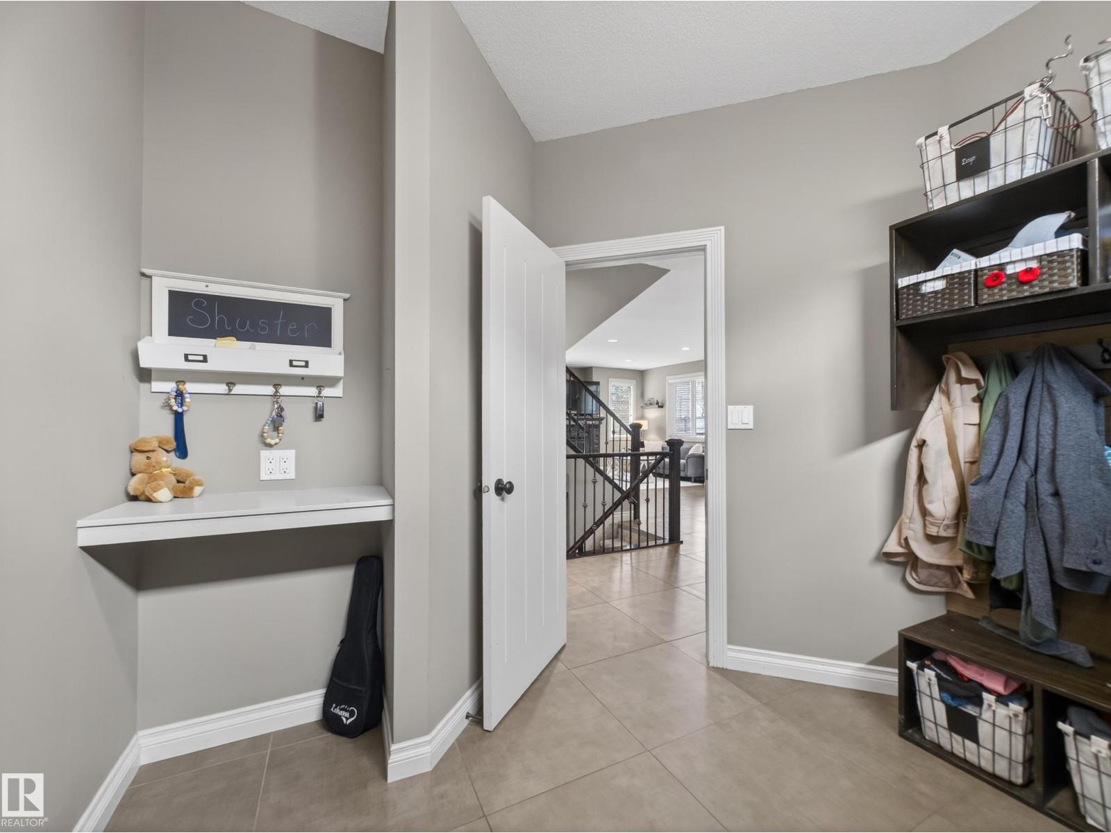 102 Lacombe DR — photo 24