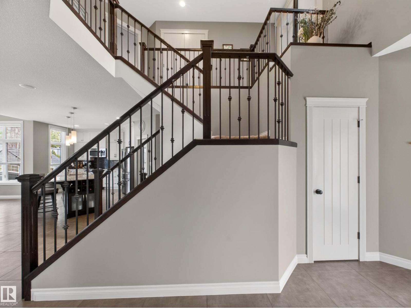102 Lacombe DR — photo 25