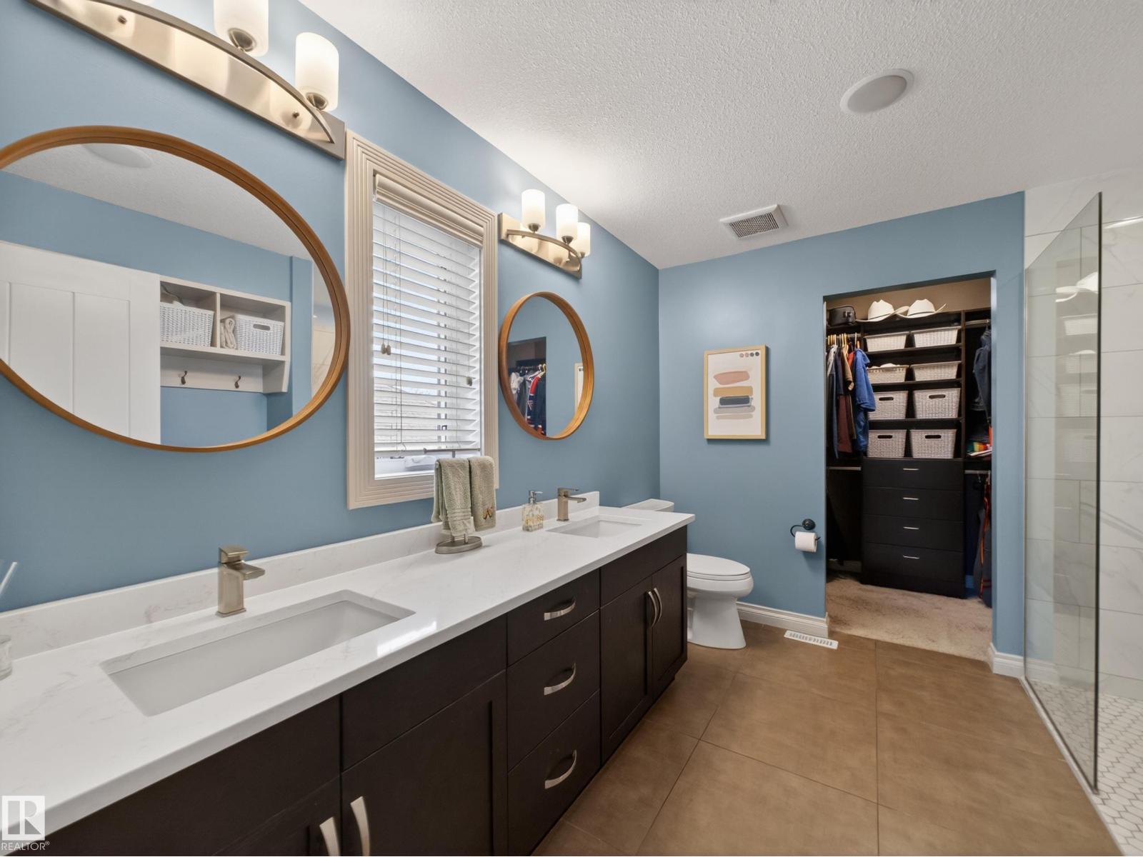 102 Lacombe DR — photo 31